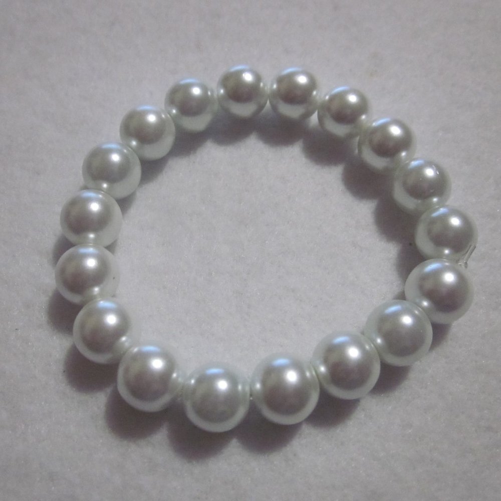 White Chunky 20mm Bracelet.